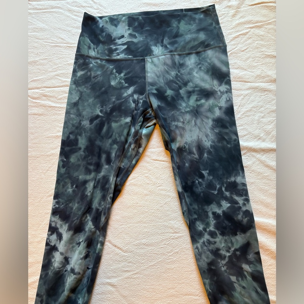Lululemon Black Gray Tie-Dye leggings